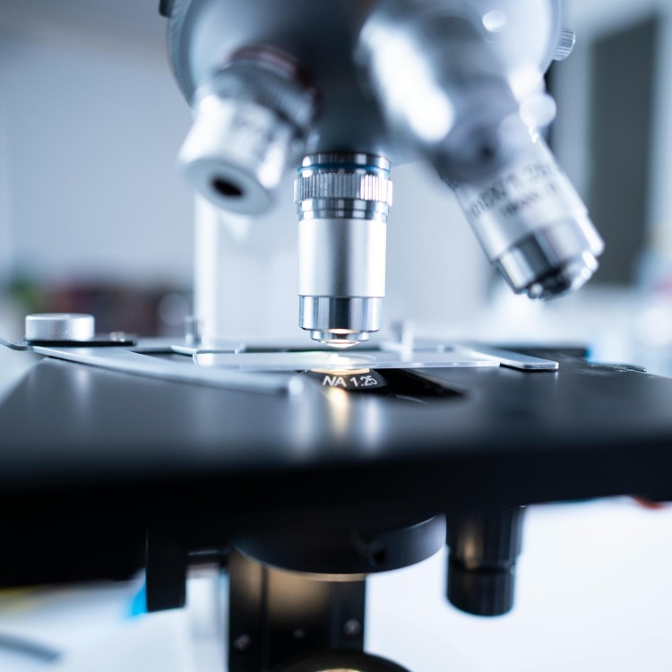The purpose of this article is to encourage companies, particularly smaller enterprises, to pursue protection for their innovative ideas in medical technology in Europe. Despite the exceptions to the patentability of methods of treatment and the challenges related to computer-implemented inventions specific to the EPC, there is significant potential for securing patents. In fact, the number of filings continues to increase rapidly, signalling a robust environment for innovation.