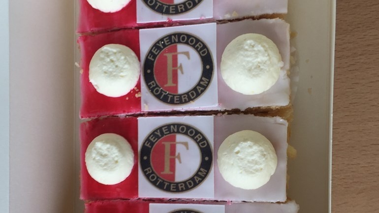 Tompoucen met Feyenoord-logo